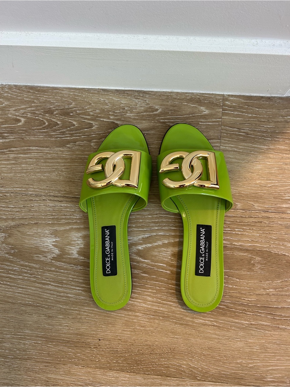 Dolce & Gabbana Lime Green Logo Slide Sandals with Gold Emblem - Picture 4 of 5